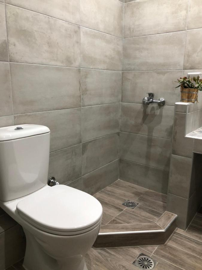 Thealos Inn Nea Vrasna Bagian luar foto