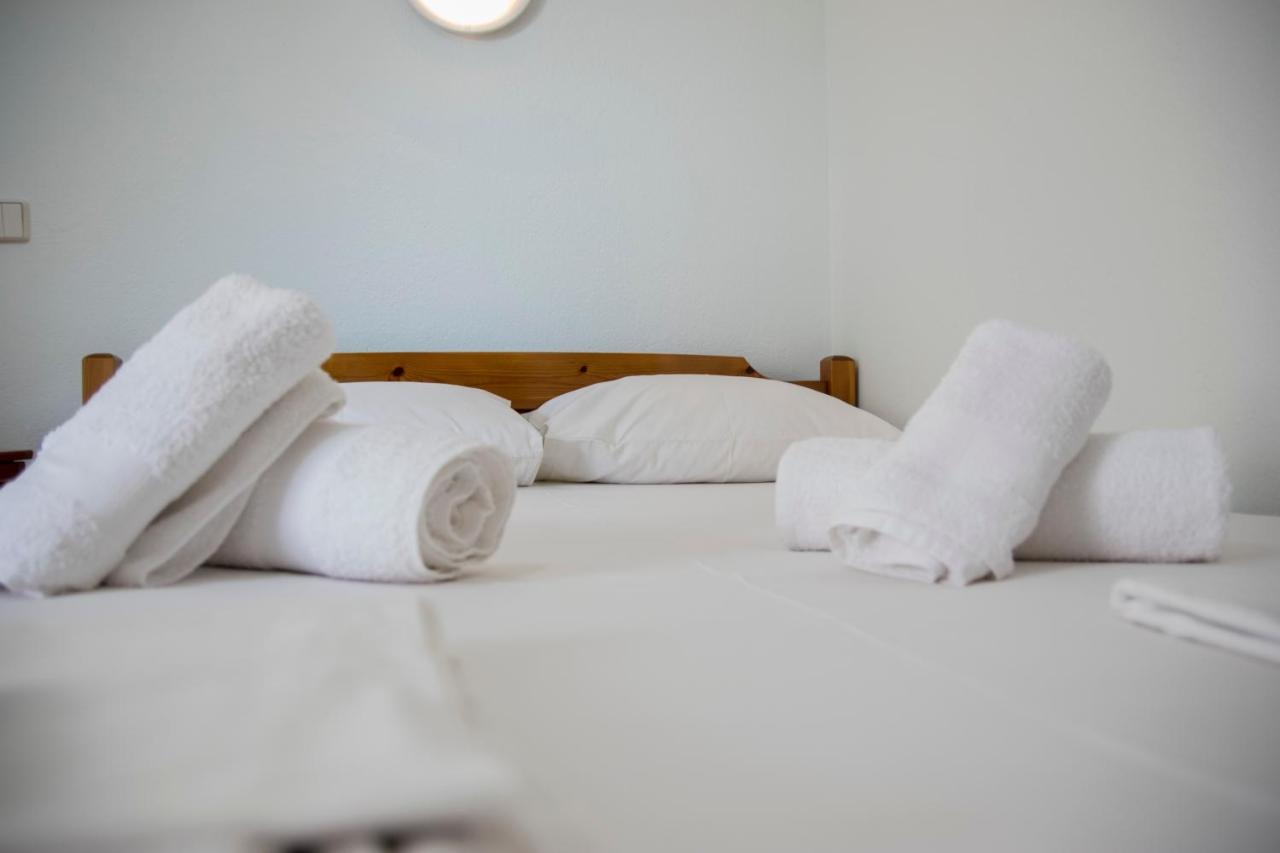 Thealos Inn Nea Vrasna Bagian luar foto