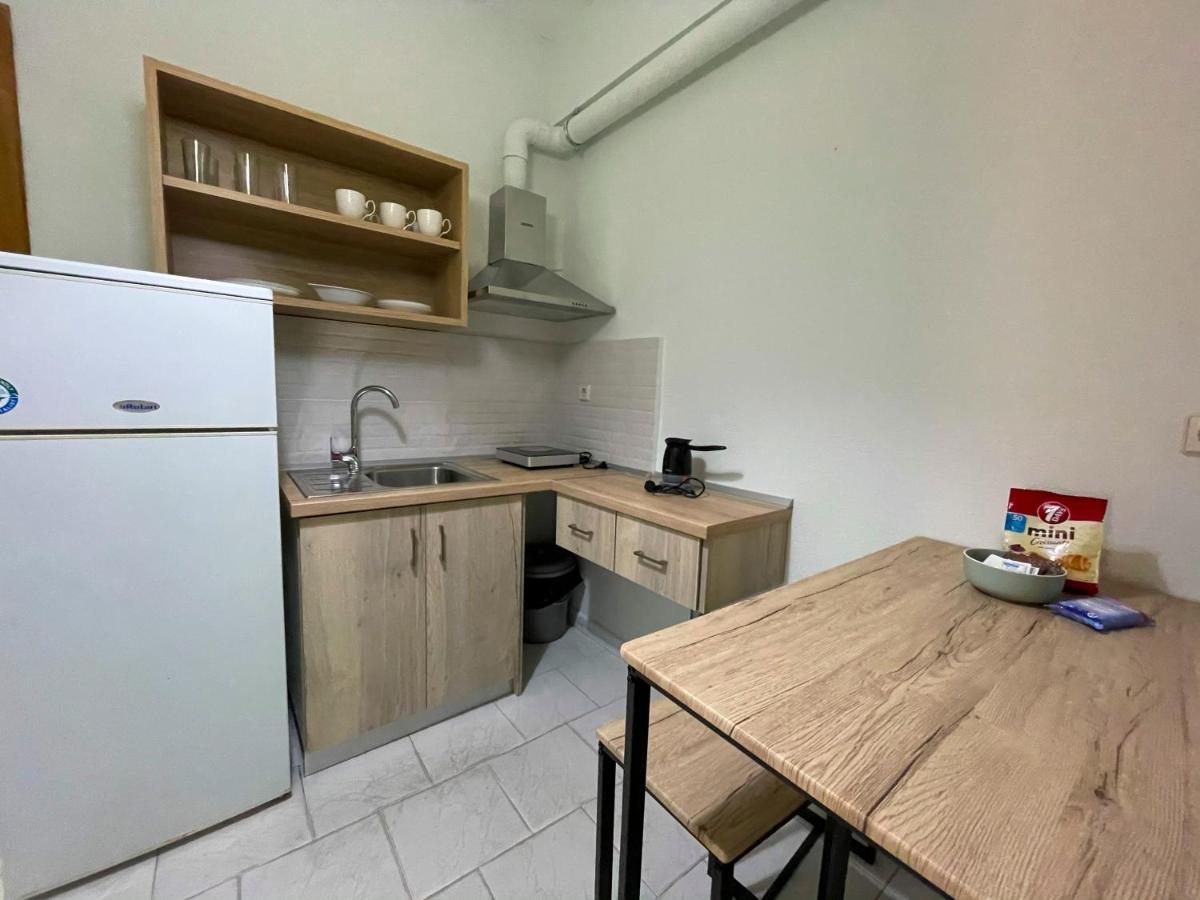 Thealos Inn Nea Vrasna Bagian luar foto