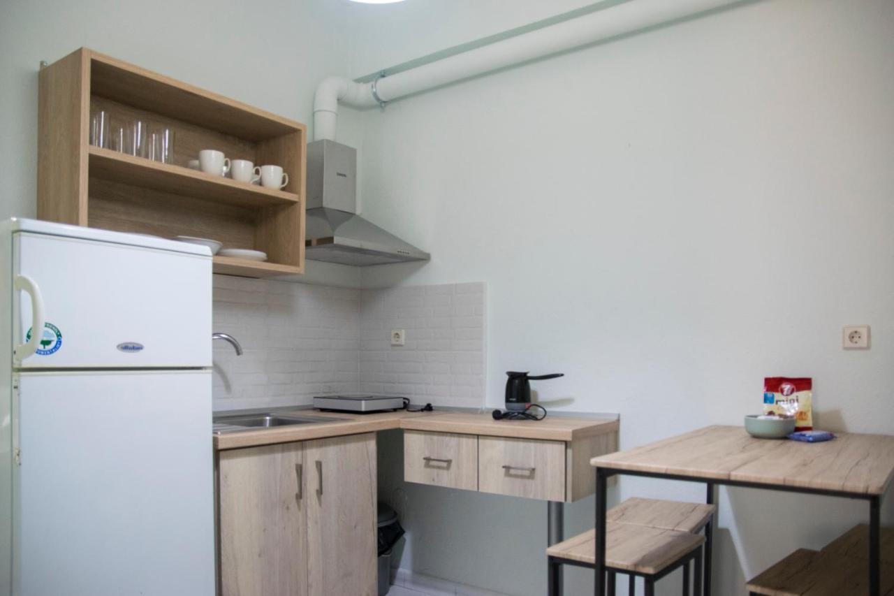 Thealos Inn Nea Vrasna Bagian luar foto