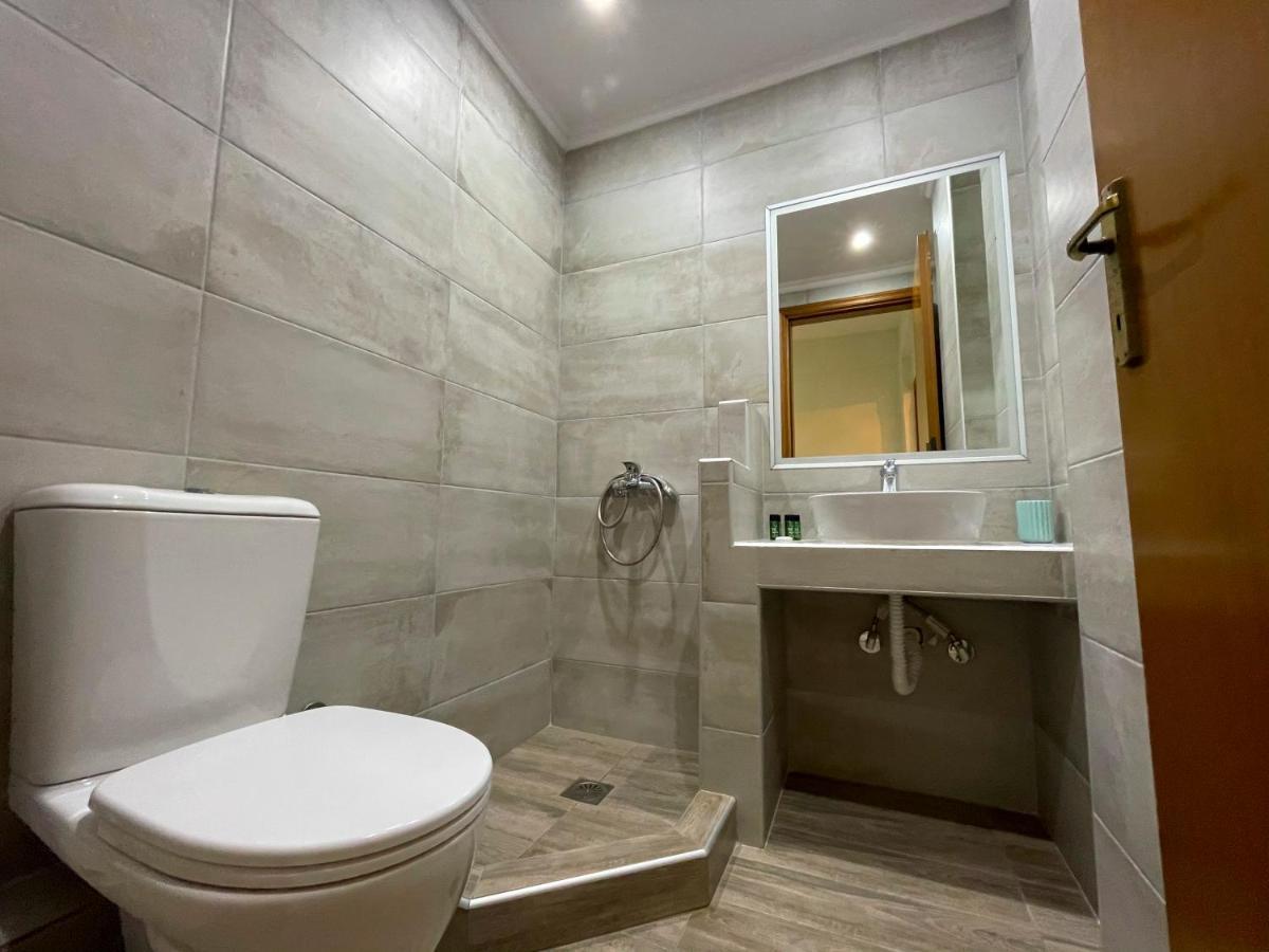 Thealos Inn Nea Vrasna Bagian luar foto